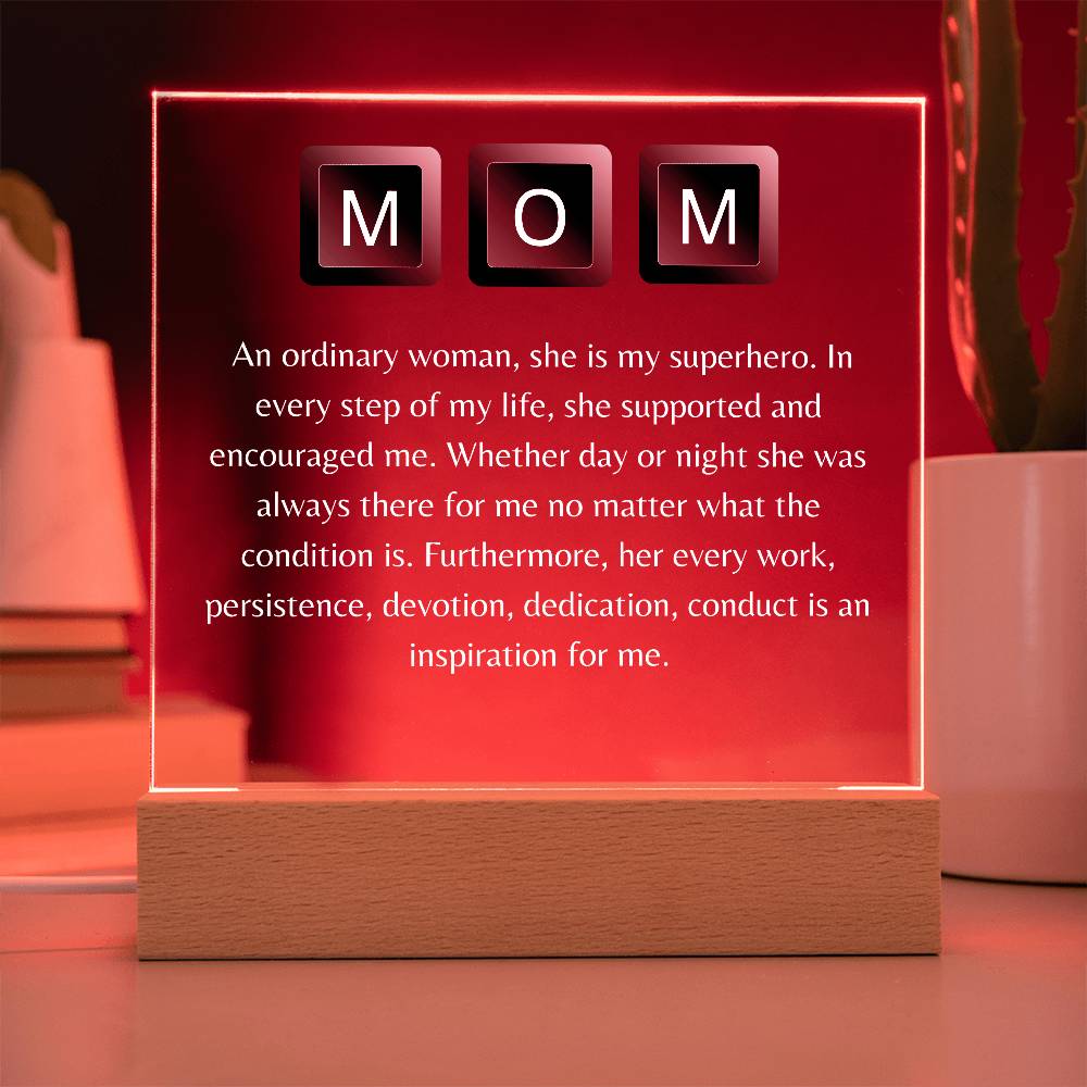 Personalized MOM LED Acrylic Lamp – Superhero Tribute Gift for Mother – Meaningful Light with Inspirational Message for Mom